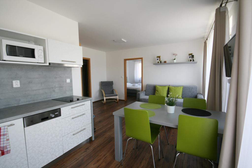 Apartmany Apollon Resort レドニツェ エクステリア 写真