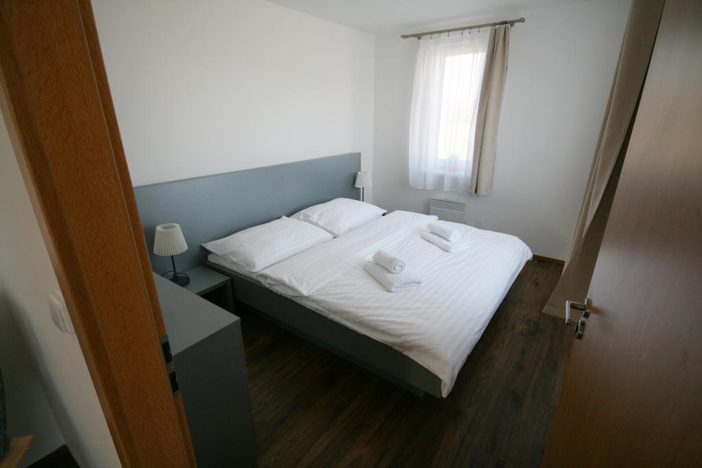 Apartmany Apollon Resort レドニツェ エクステリア 写真
