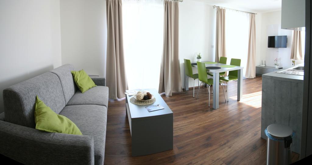 Apartmany Apollon Resort レドニツェ エクステリア 写真