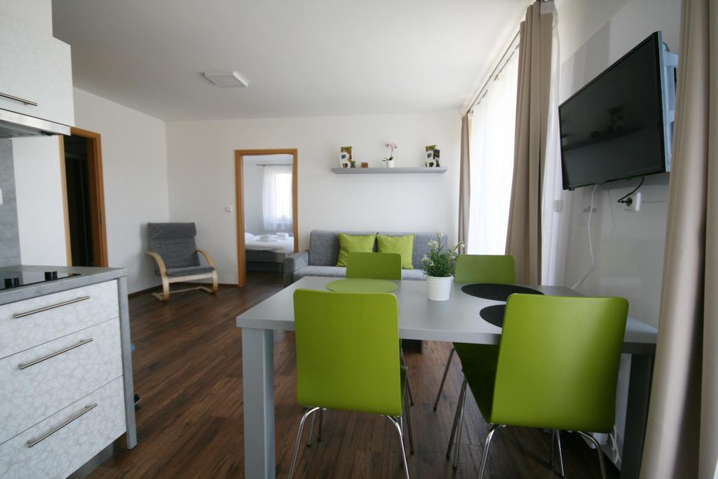 Apartmany Apollon Resort レドニツェ エクステリア 写真