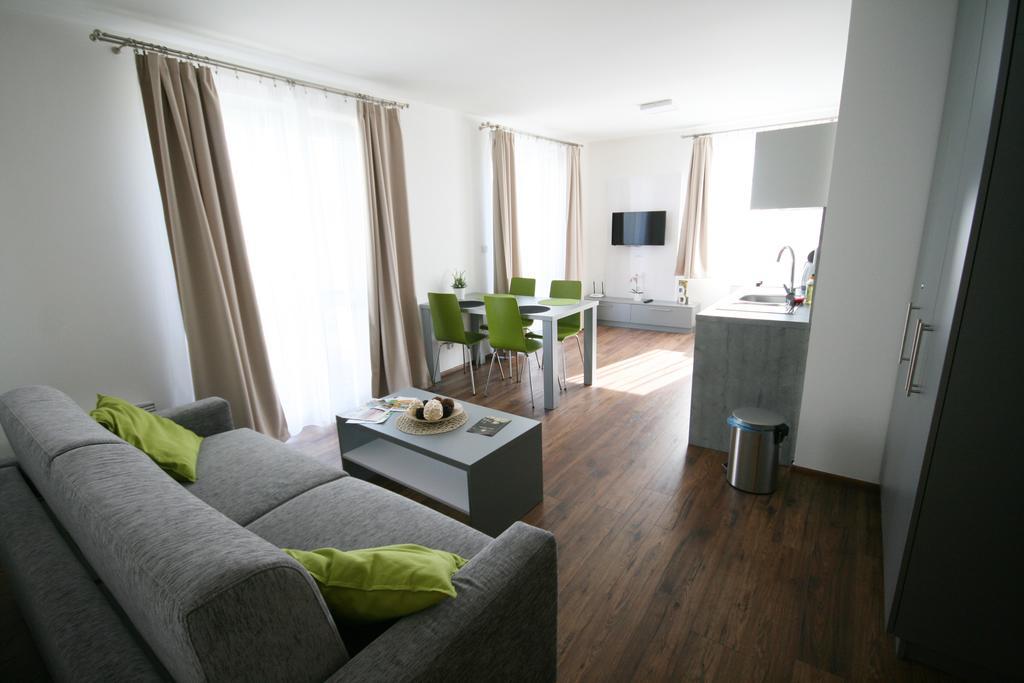 Apartmany Apollon Resort レドニツェ エクステリア 写真