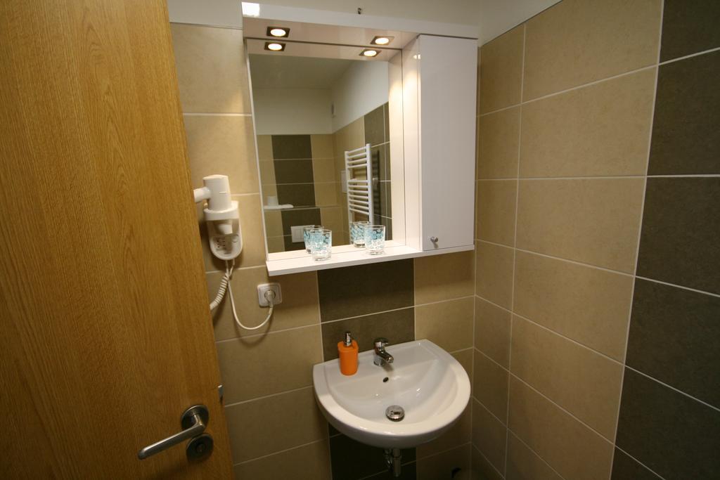 Apartmany Apollon Resort レドニツェ エクステリア 写真