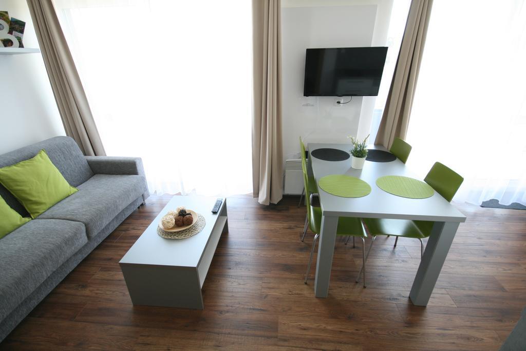 Apartmany Apollon Resort レドニツェ エクステリア 写真
